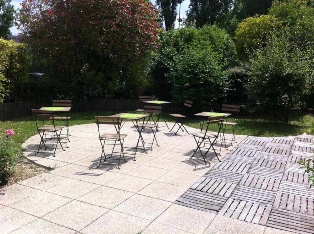Enzo Hotels Trappes By Kyriad Direct Εξωτερικό φωτογραφία