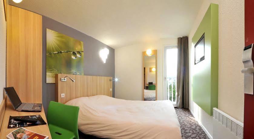 Enzo Hotels Trappes By Kyriad Direct Εξωτερικό φωτογραφία