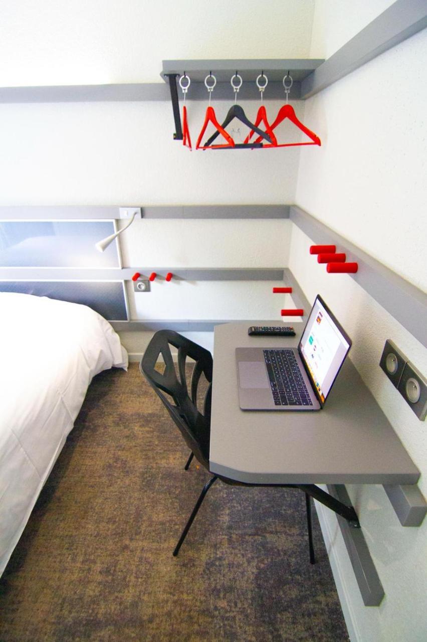 Enzo Hotels Trappes By Kyriad Direct Εξωτερικό φωτογραφία
